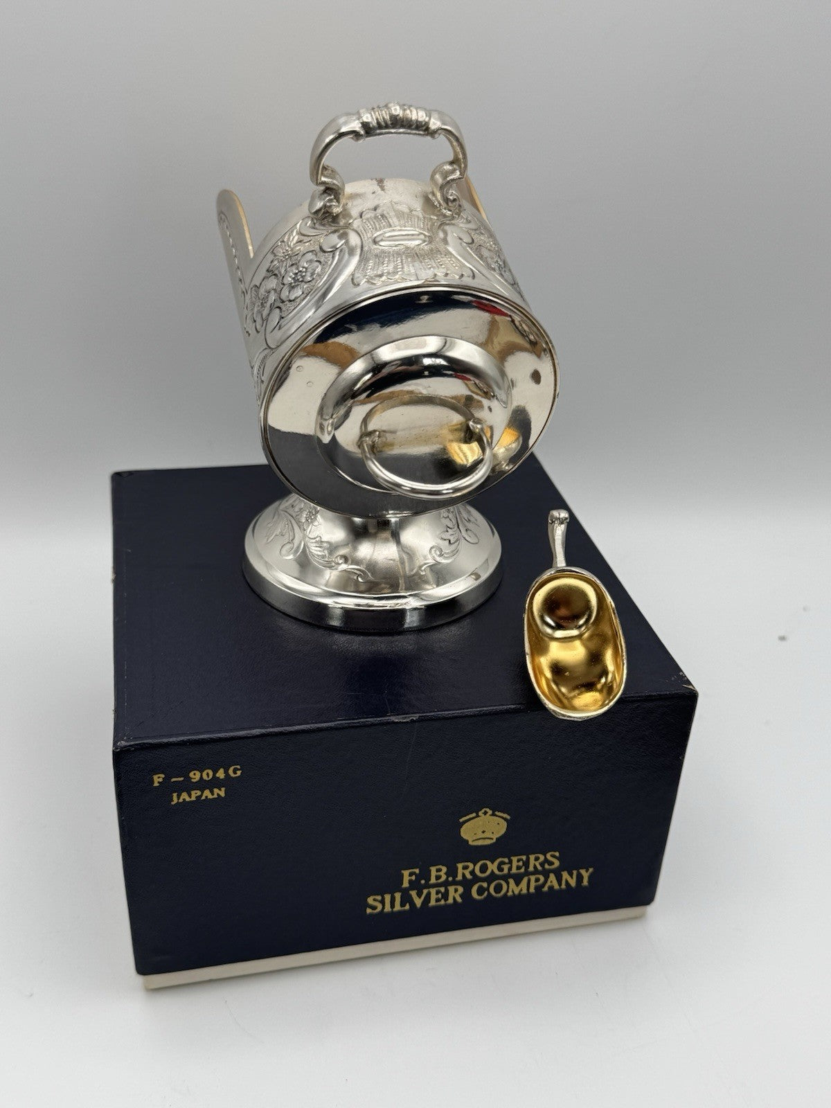 Vintage Silverplate Sugar Scuttle With Shovel Original Case FB ROGERS