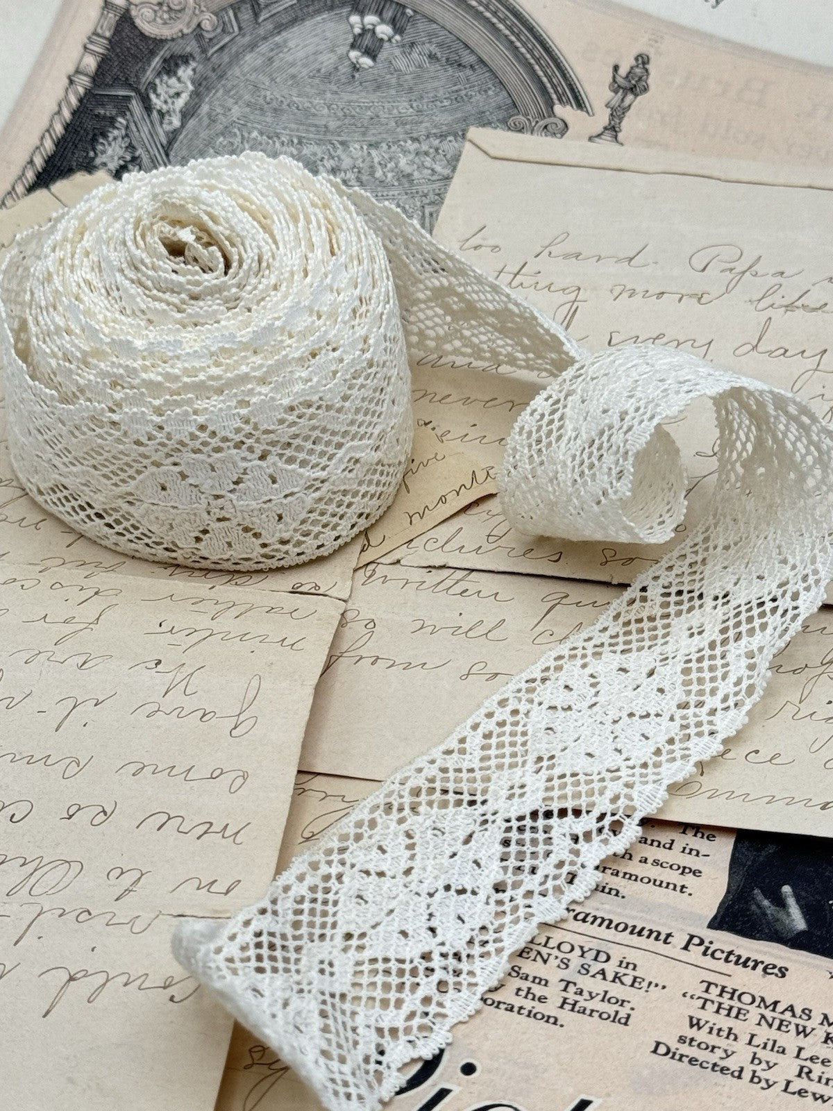 Circa 14 Feet 1.25” VINTAGE Lace Trim ESTATE FIND