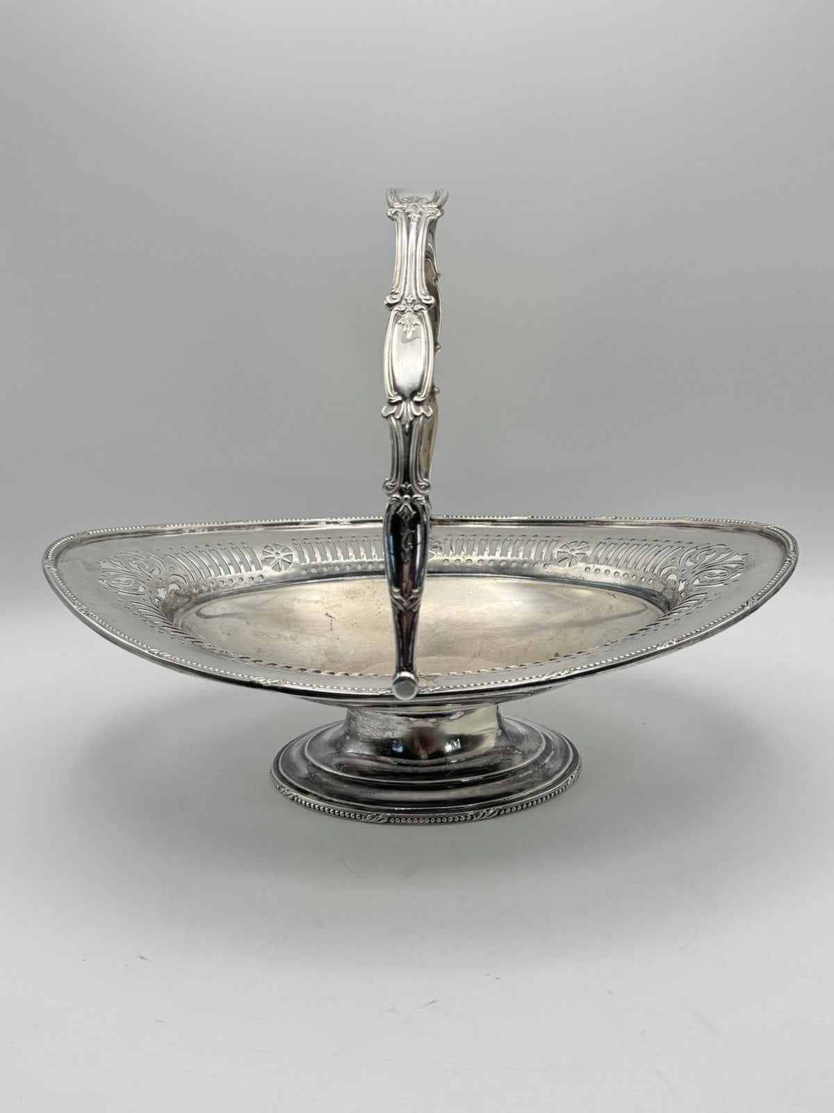 English SHEFFIELD Silverplate Fruit Basket EMBASSY Gladwin Ltd