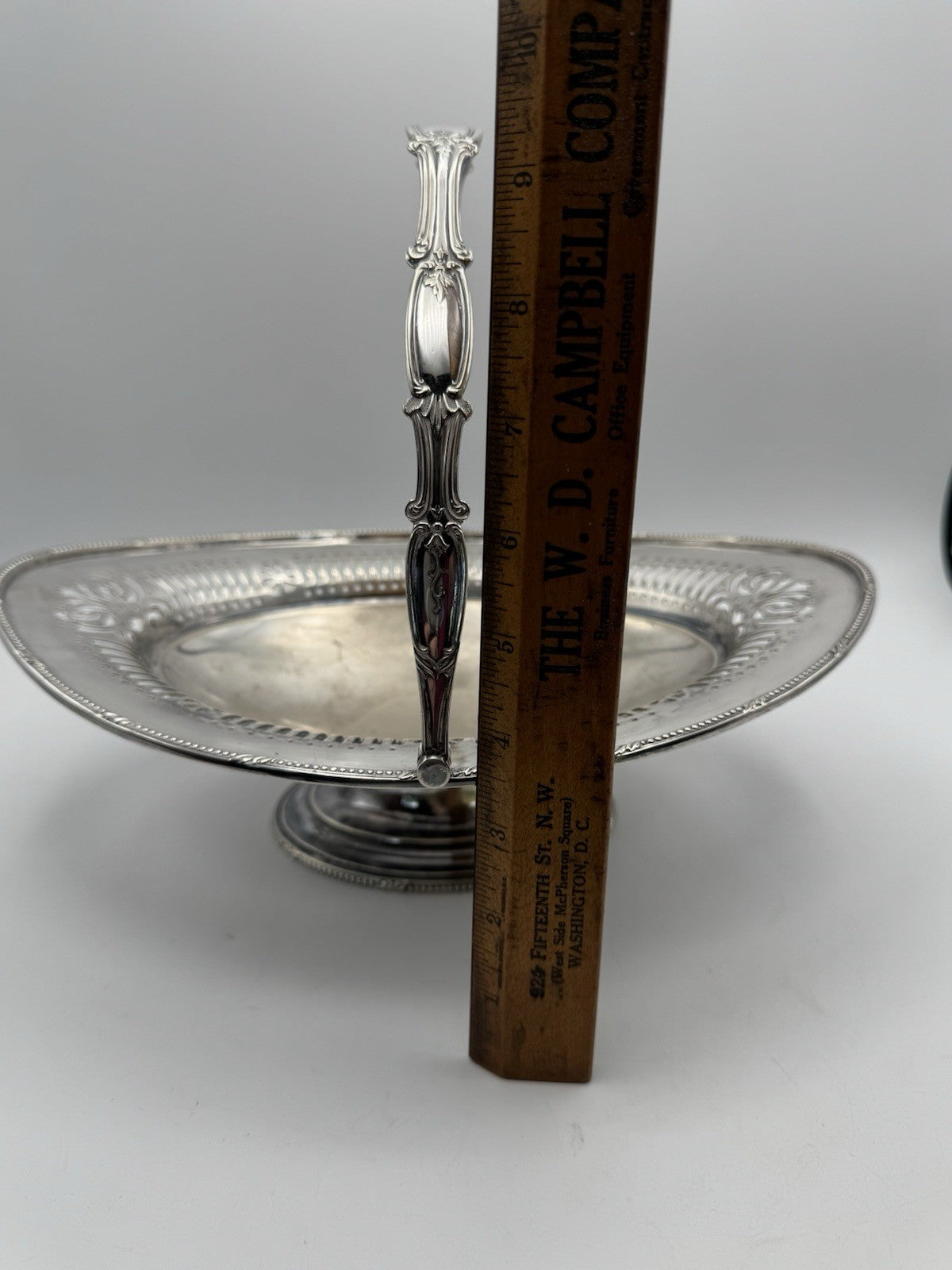 English SHEFFIELD Silverplate Fruit Basket EMBASSY Gladwin Ltd