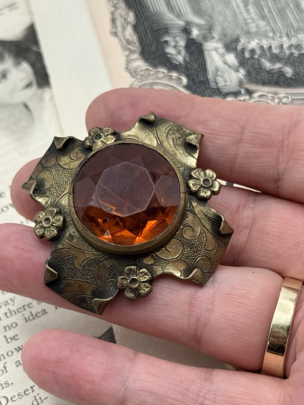 Antique EDWARDIAN Floral Design Large Orange Faceted Stone Brooch