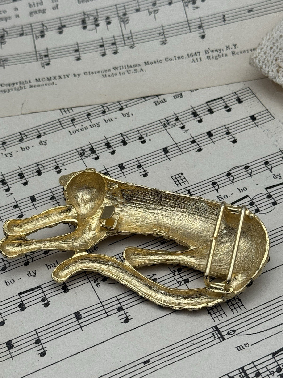 Vintage 1987 Mimi Di N Goldtone Enamel Large Belt Buckle “Leopard Jaguar” Metal