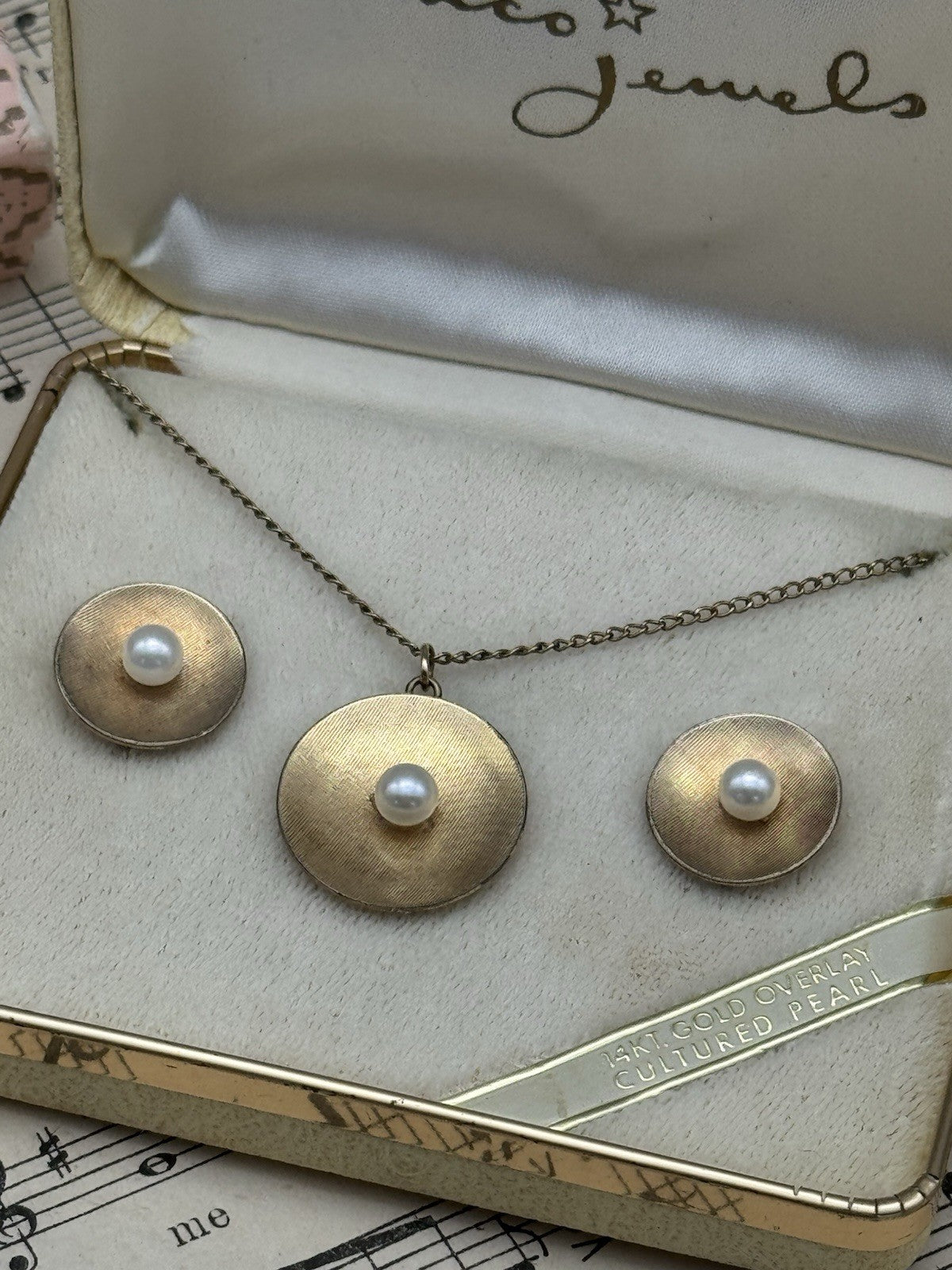 Vintage 14k Gold Filled & Pearl Jewelry Set Screw-back Earrings & Necklace 15”