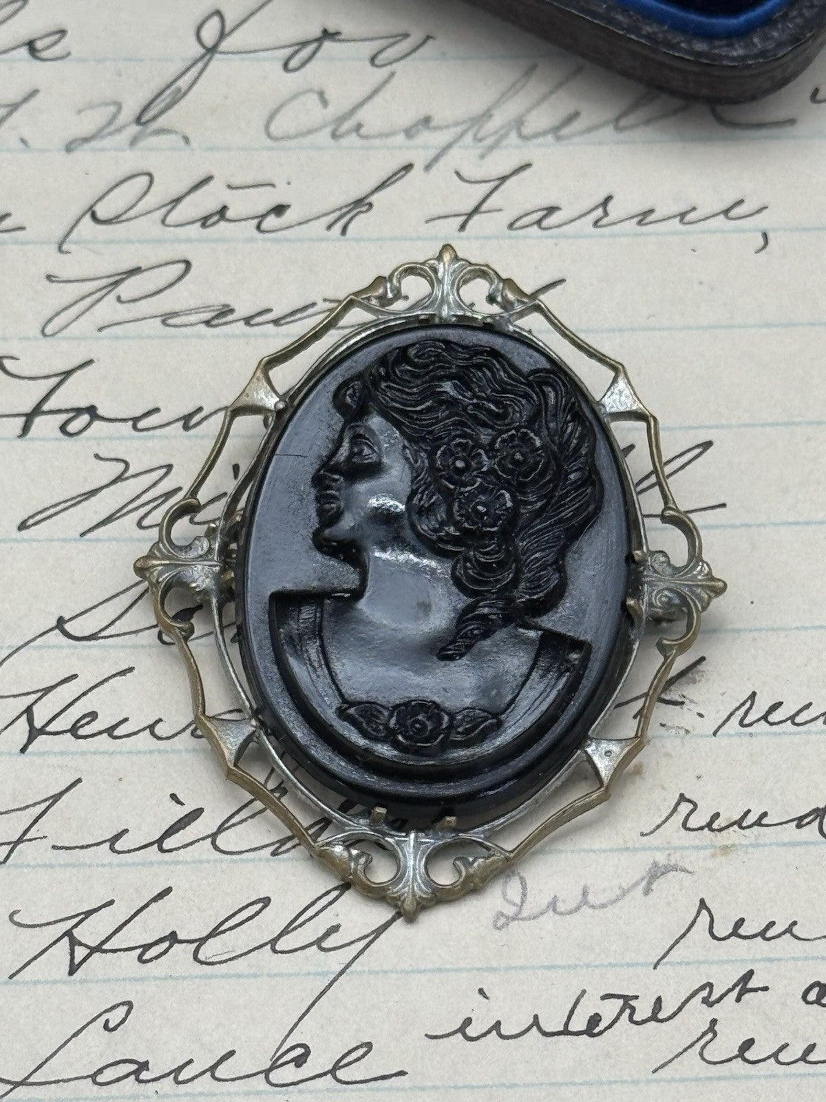 Edwardian Style Early Plastics Black Cameo Brooch C-Clasp ESTATE FIND
