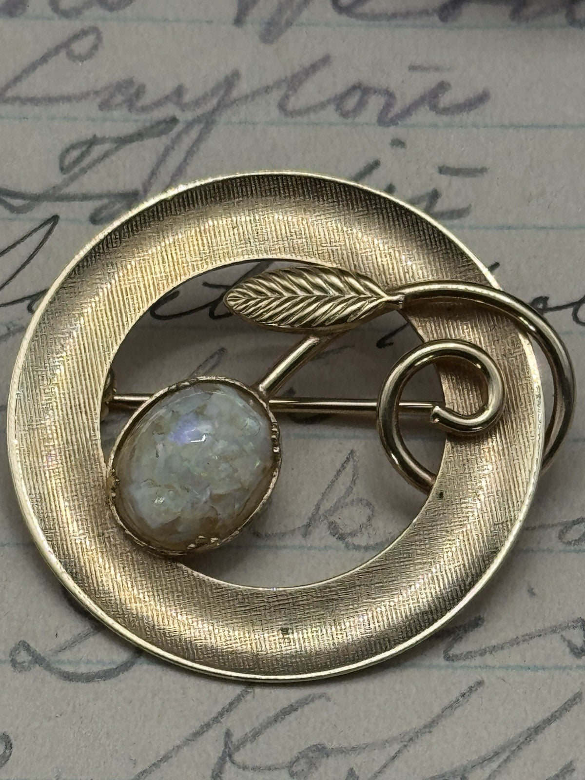 Vintage Goldtone Circle Brooch ESTATE FIND