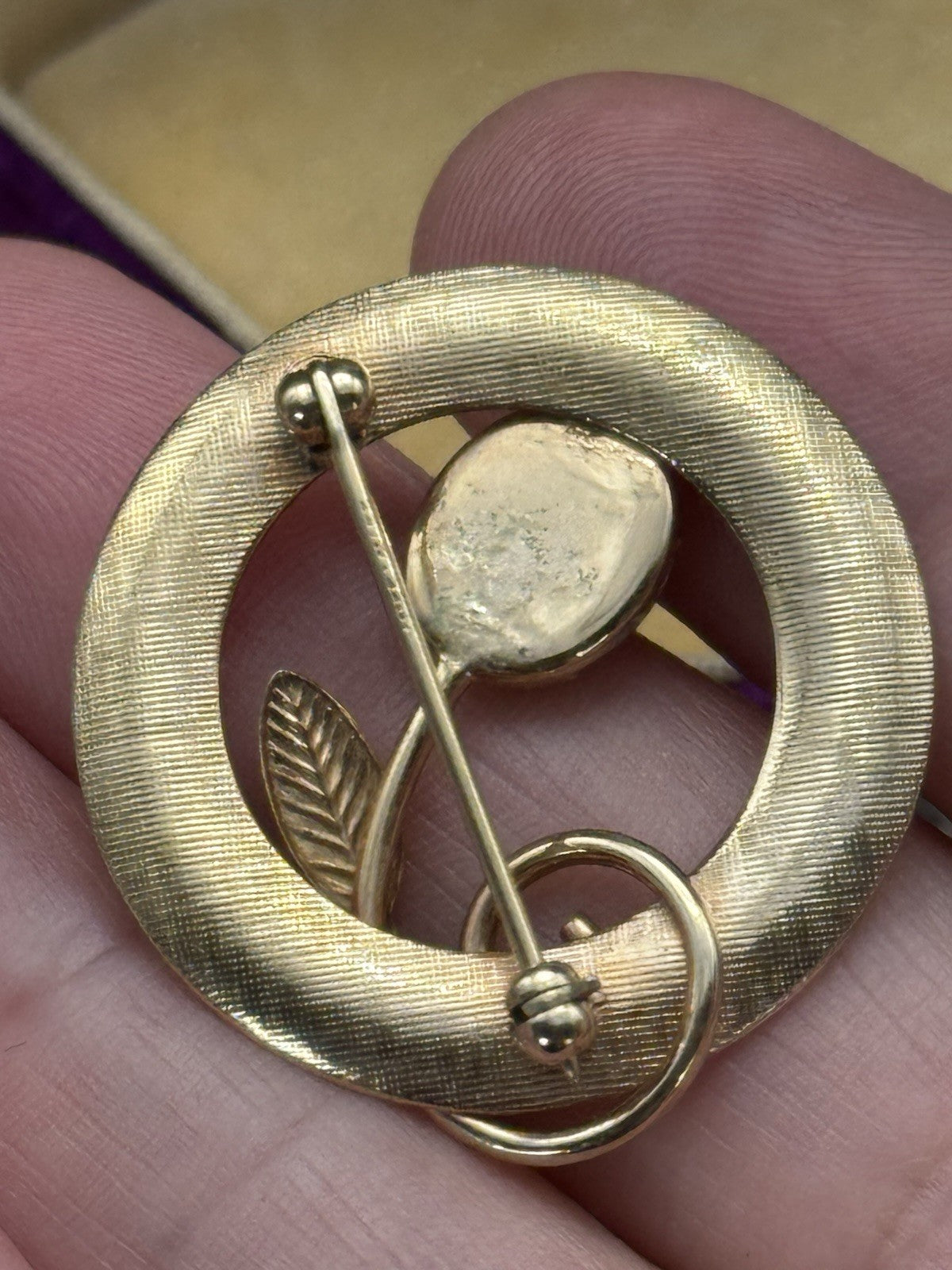 Vintage Goldtone Circle Brooch ESTATE FIND