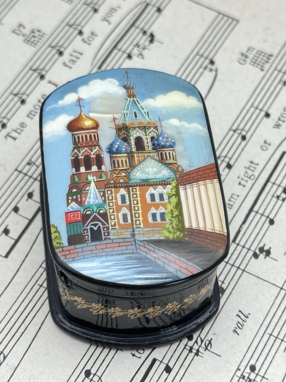 Signed Fedoskino Hand Painted Russian Black Lacquer Box Shell Pearl Inlay