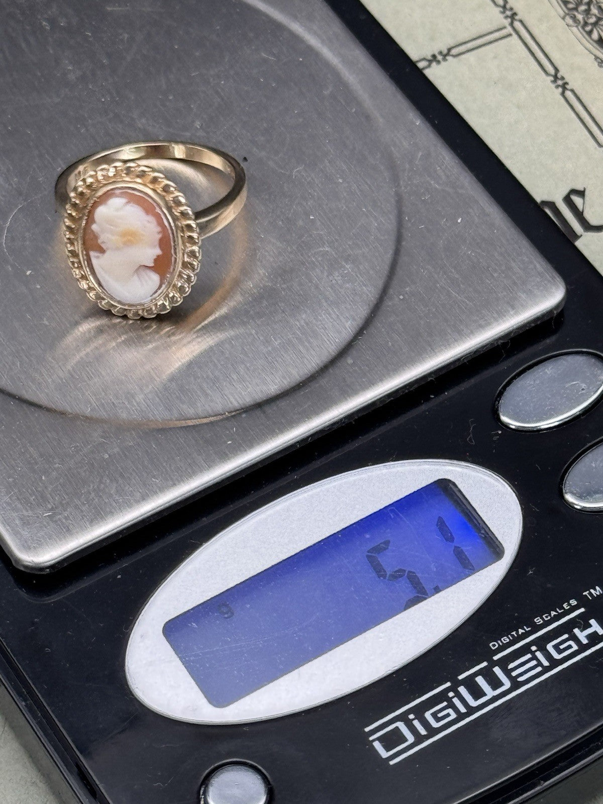 Vintage Cameo Hallmark 10k Solid GOLD Ring Size 7.5 SIGNED Master Piece
