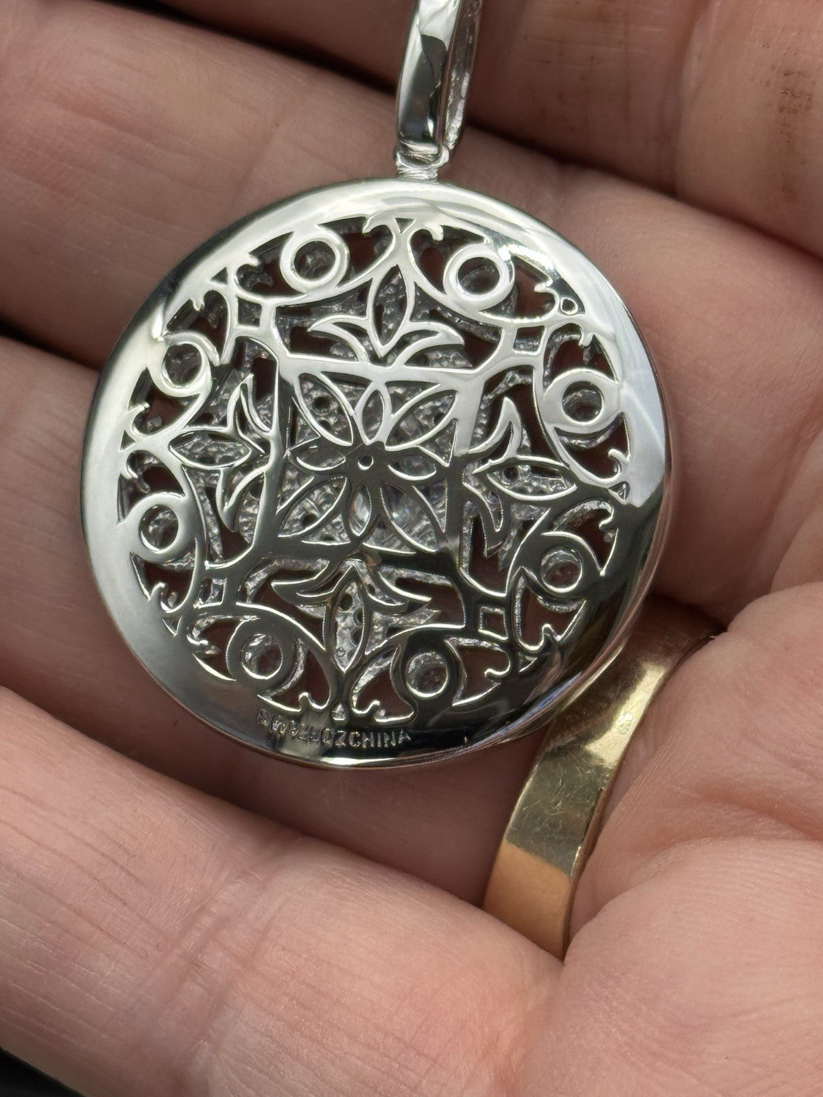 925 Silver Fleur De LIS Pendant Necklace Cubic Circonia Ca 19”long