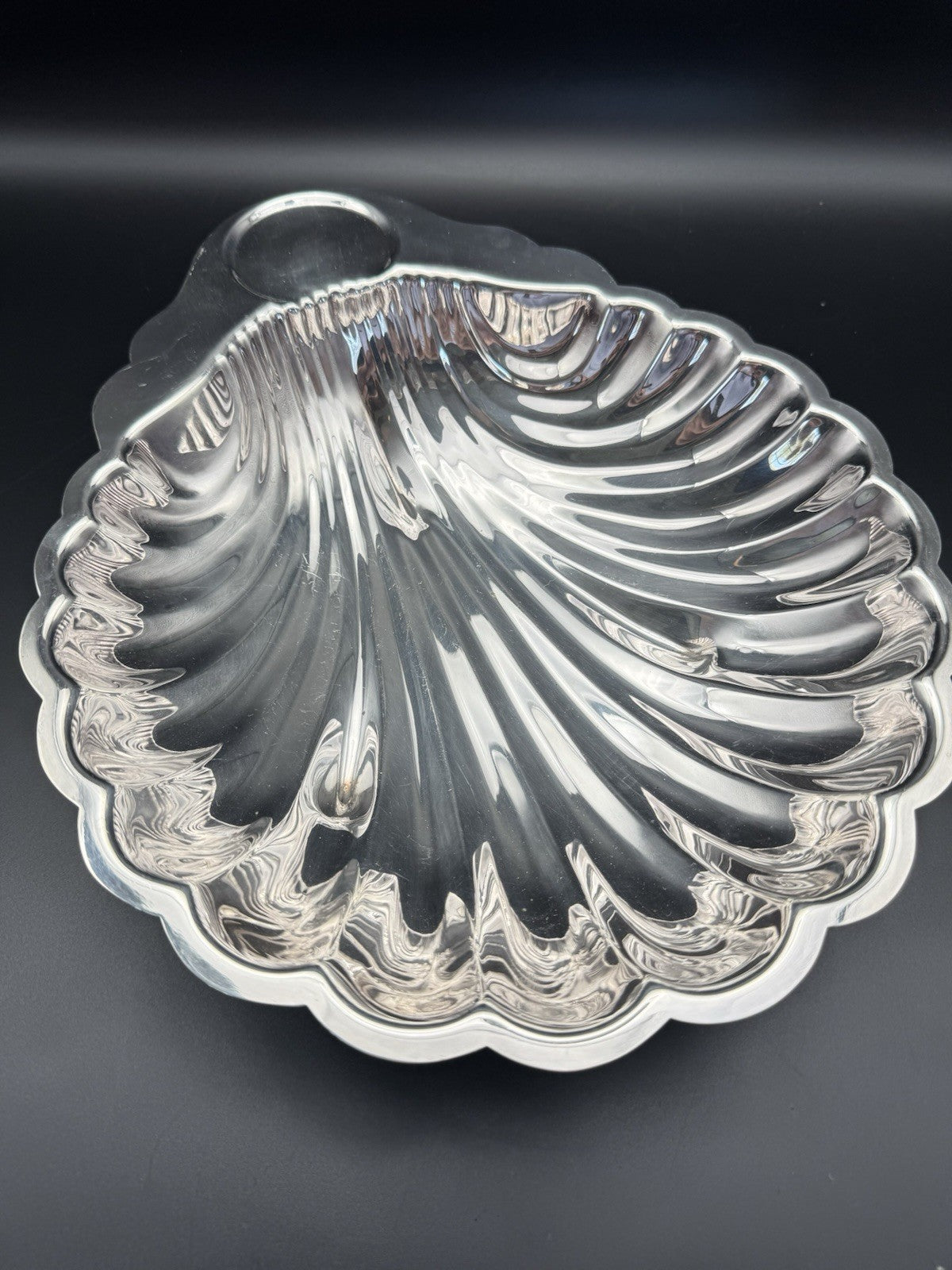 Large Silverplate Shell Serving Bowl FB Rogers ESTATE FIND