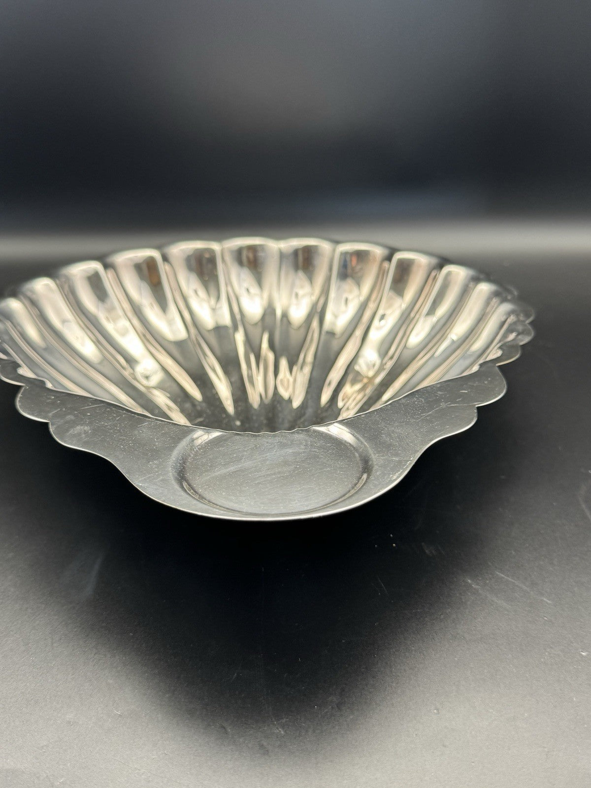 Large Silverplate Shell Serving Bowl FB Rogers ESTATE FIND