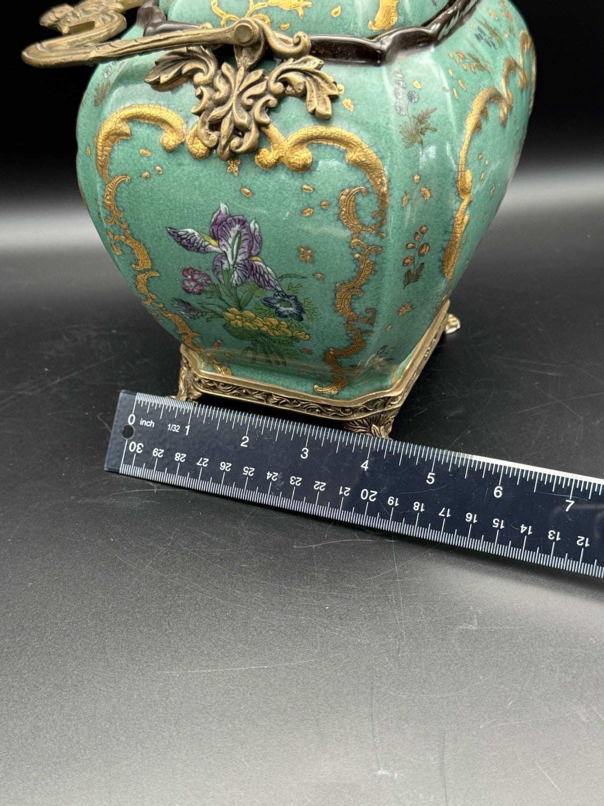 Vintage WONG LEE Green Gilt Bronze Handled Exquisite Biscuit Box RARE FIND