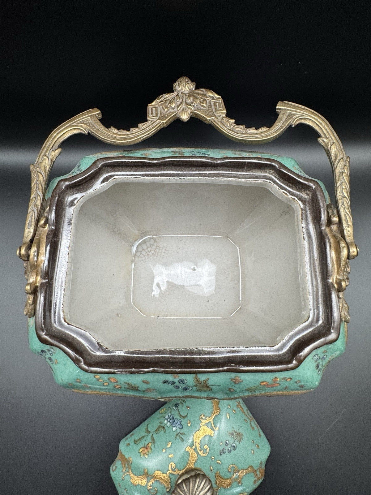 Vintage WONG LEE Green Gilt Bronze Handled Exquisite Biscuit Box RARE FIND
