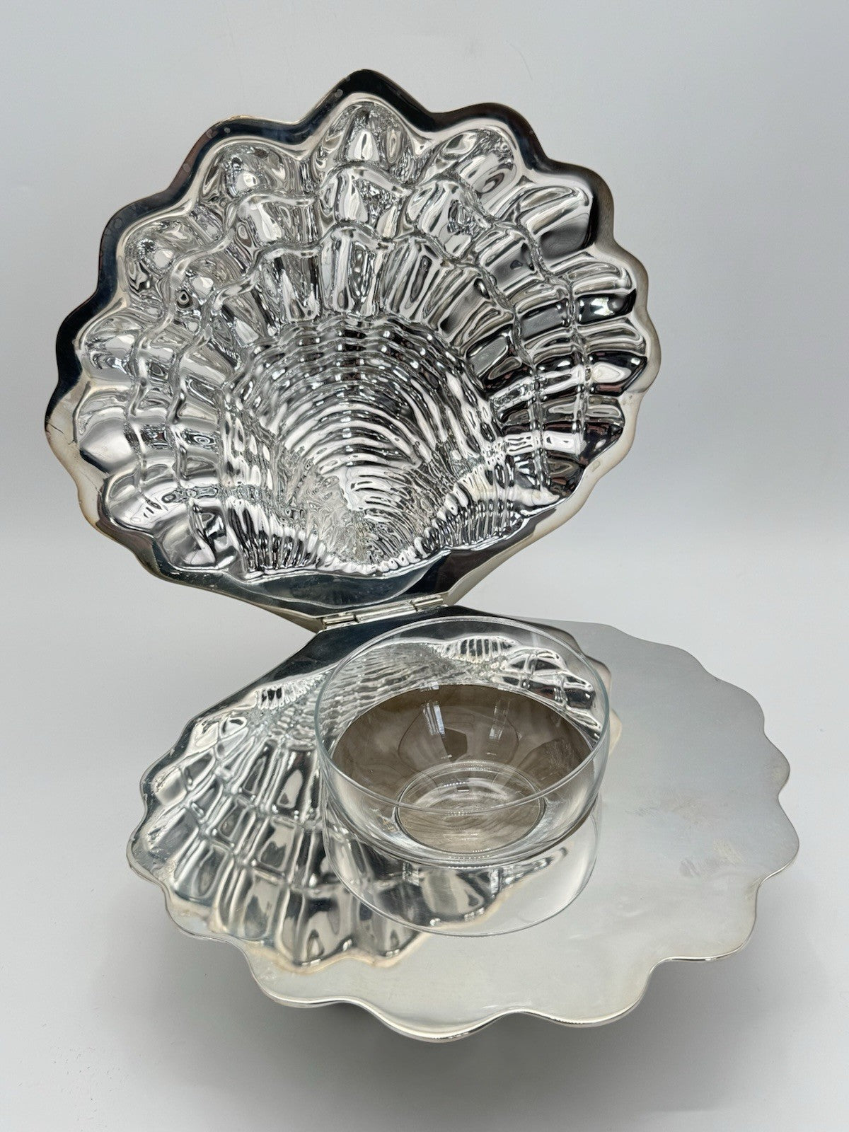 Caviar Dish Queen Plate Brazil Silverplate Shell w/ Glass Insert Vintage 9”