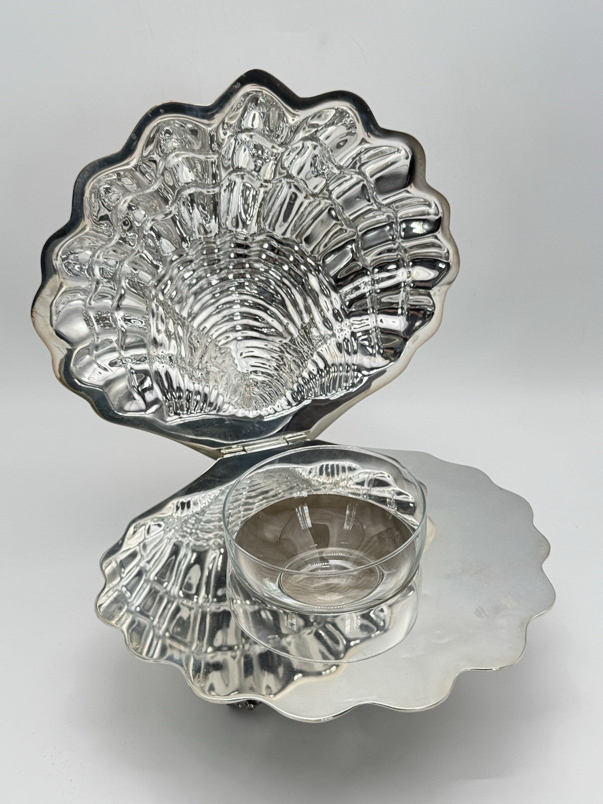 Caviar Dish Queen Plate Brazil Silverplate Shell w/ Glass Insert Vintage 9”