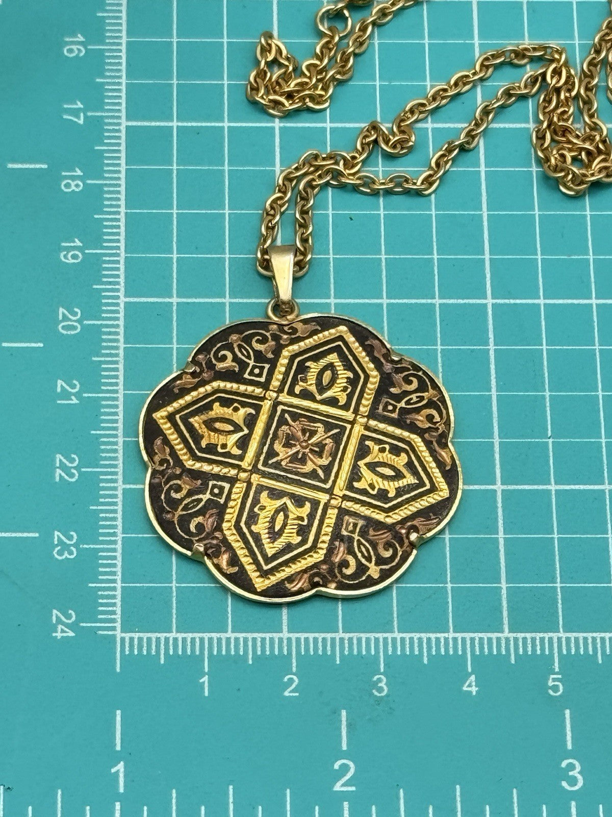 Vintage Damascene Black Goldtone Pendant Necklace 23”l