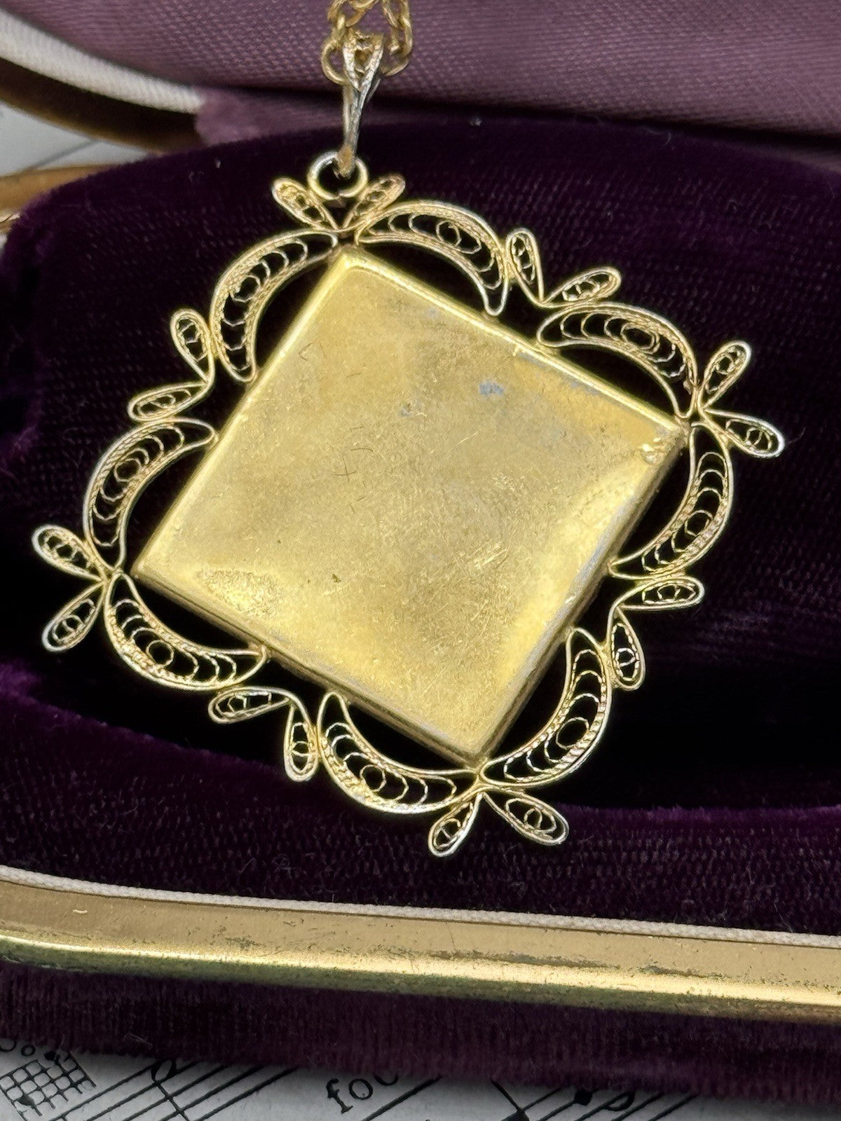 Vintage Damascene Bird Flower Filigree Ca.2” x 1.75” On 20” Goldtone Chain