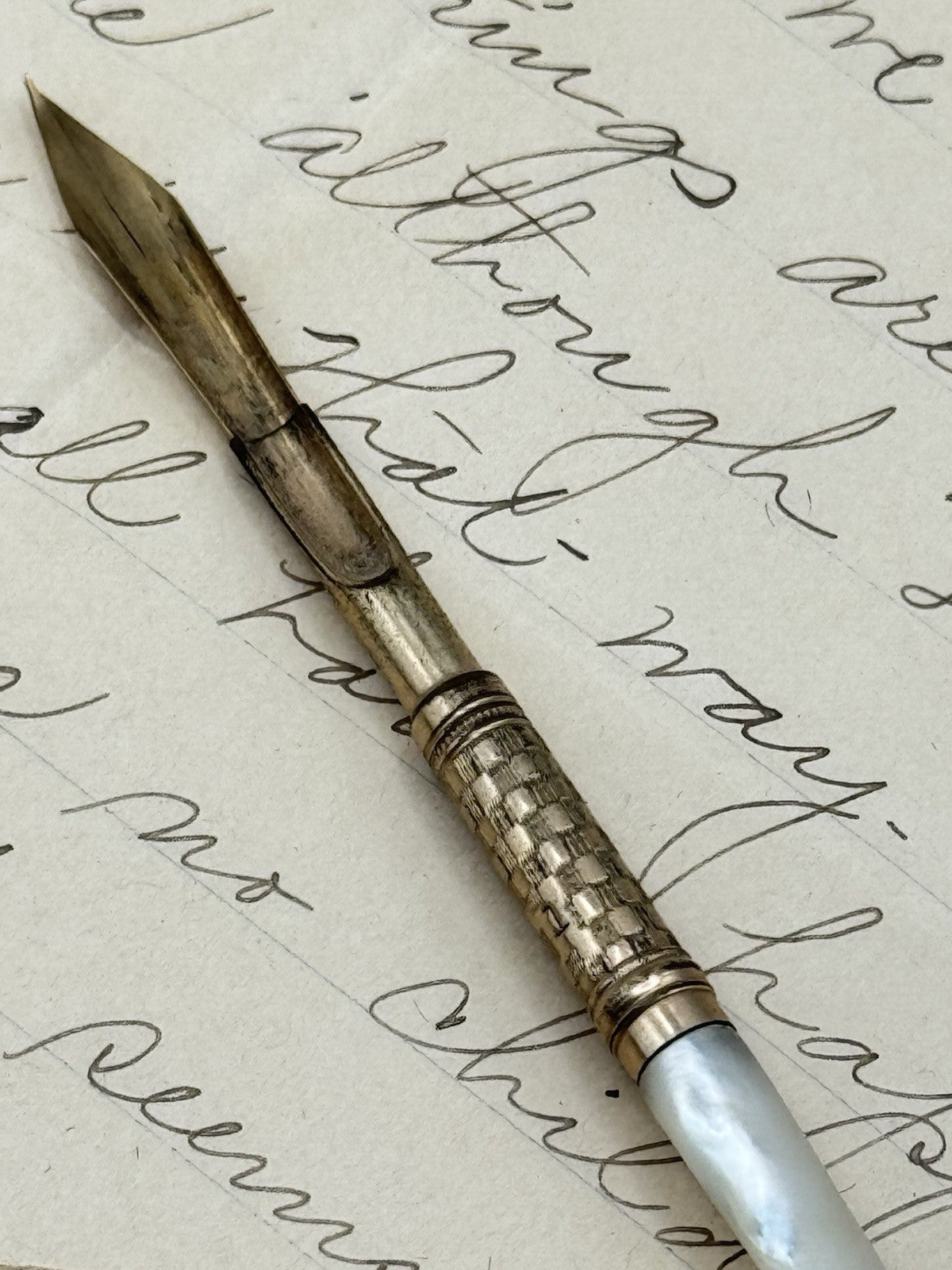 Antique EDWARD TODD & Co Antique Dip Pen Mother Of Pearl In Case