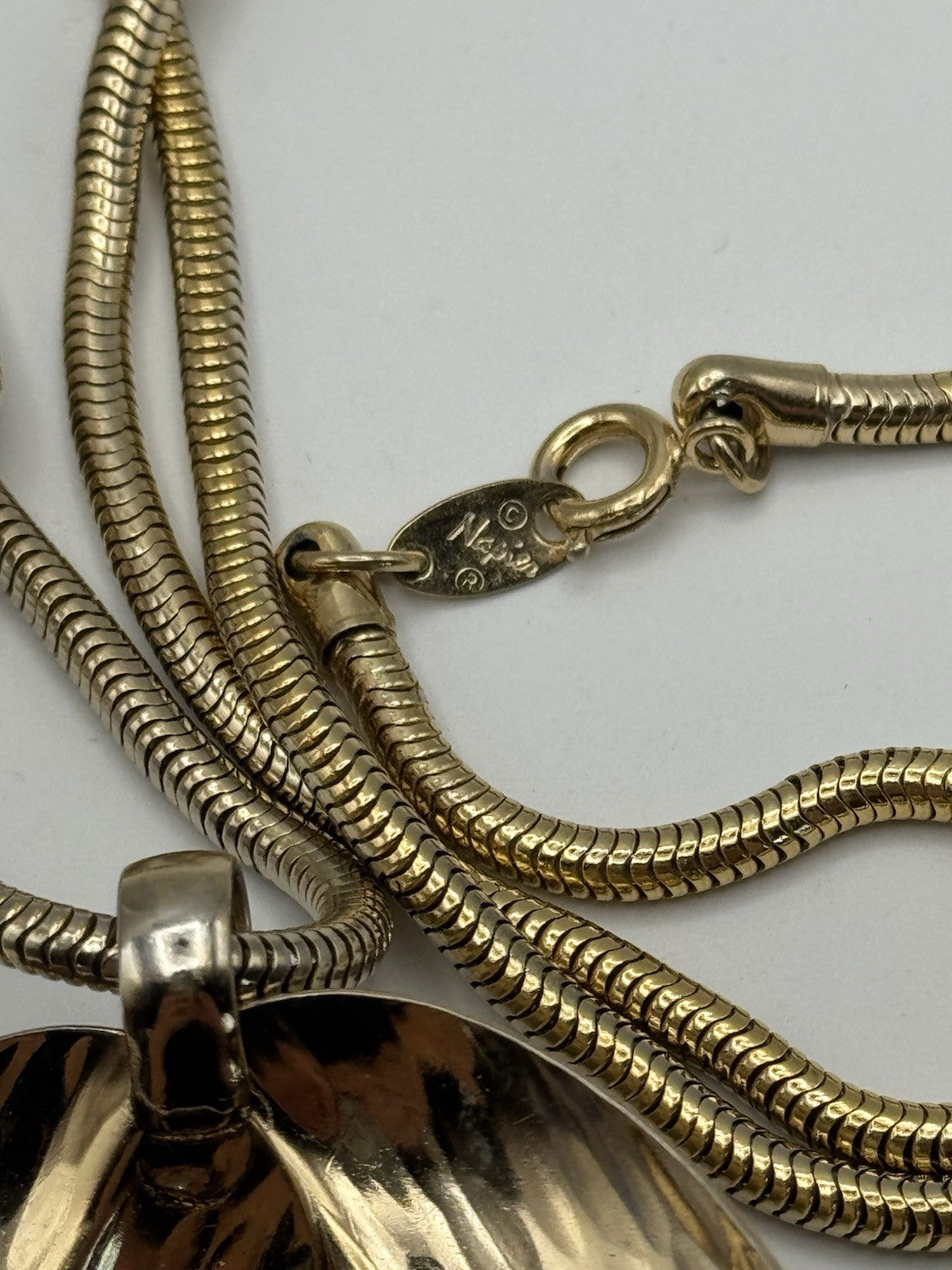 Vintage NAPIER Pendant Necklace Snake Change LEAF Pendant SIGNED ca. 23”