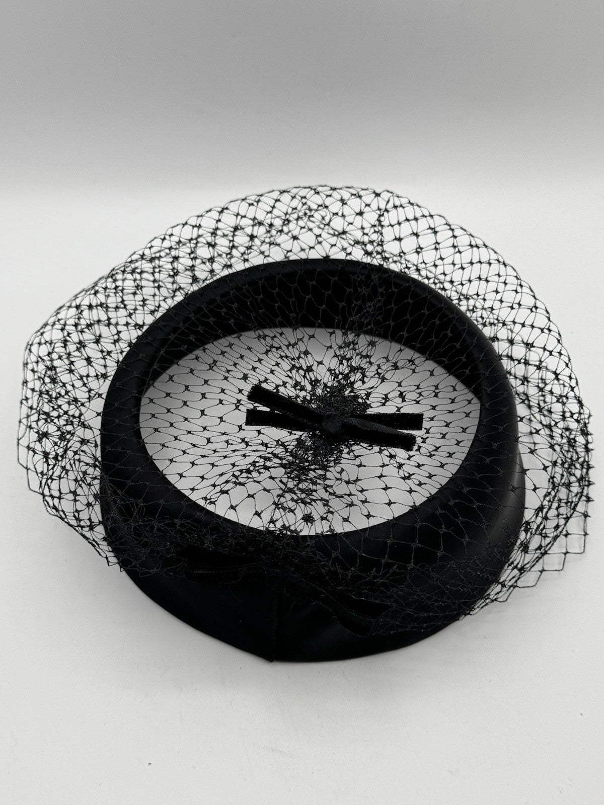 Vintage Black Satin Velvet Bow Veil HAT FACINATOR Open Crown 7” Hat Rim