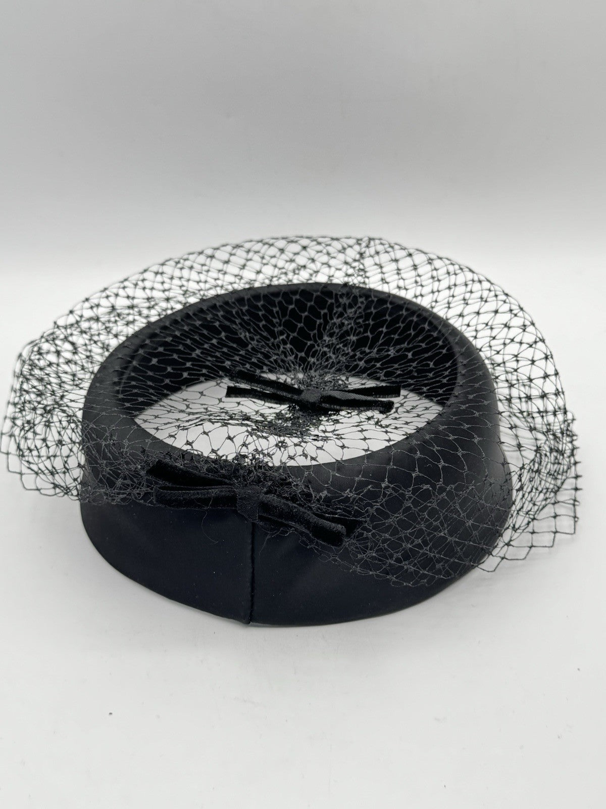 Vintage Black Satin Velvet Bow Veil HAT FACINATOR Open Crown 7” Hat Rim