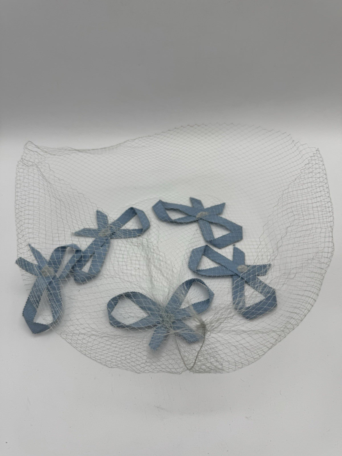1960s Glamour Veil Powder Blue Bows Ca.10”