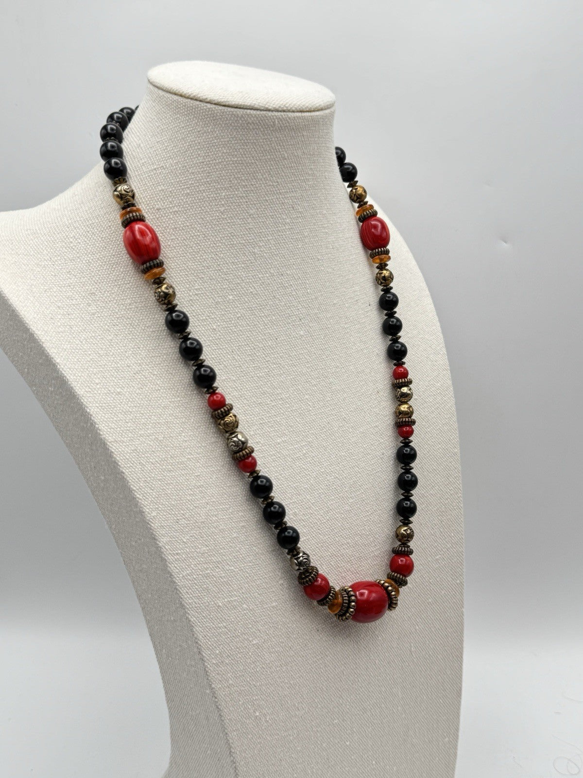 VINTAGE Mixed Media Bead Necklace Black Red Bronze Tones 25”l