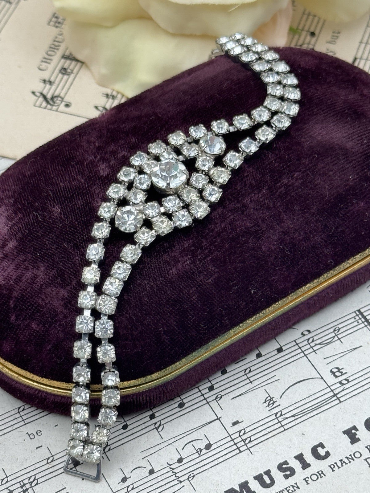 Vintage Rhinestone Bracelet Clear Rhinestone 6.5”l ESTATE FIND