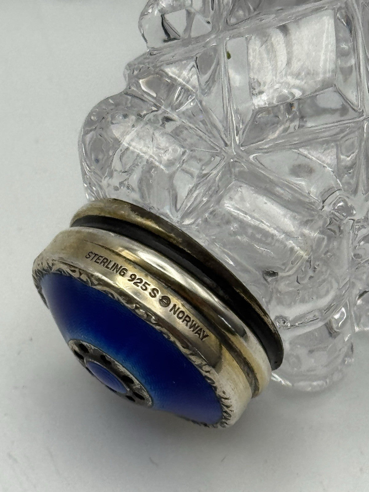 VTG Crystal Guilloché Royal Blue Lids Pepper & Salt Shaker 925 NORWAY