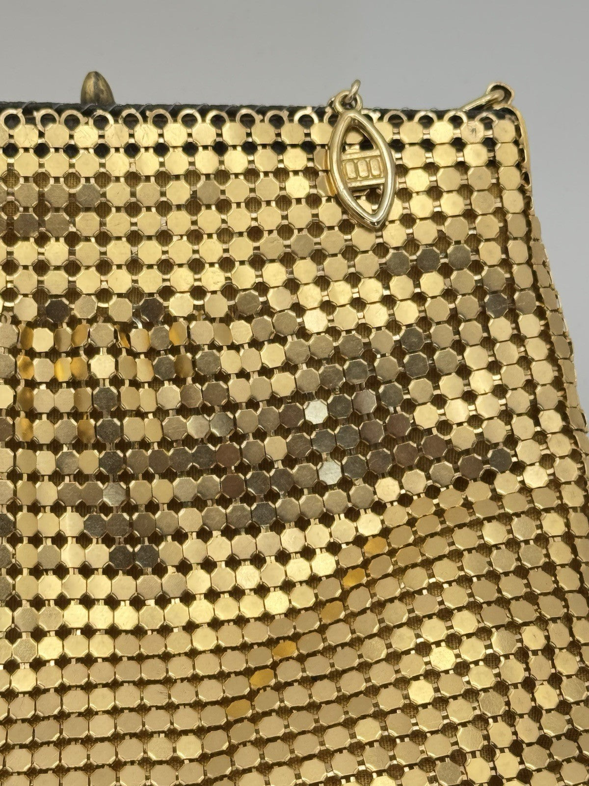 Vtg 80's Gold METAL MESH Evening Bag Chain Strap COCKTAIL Metallic Purse