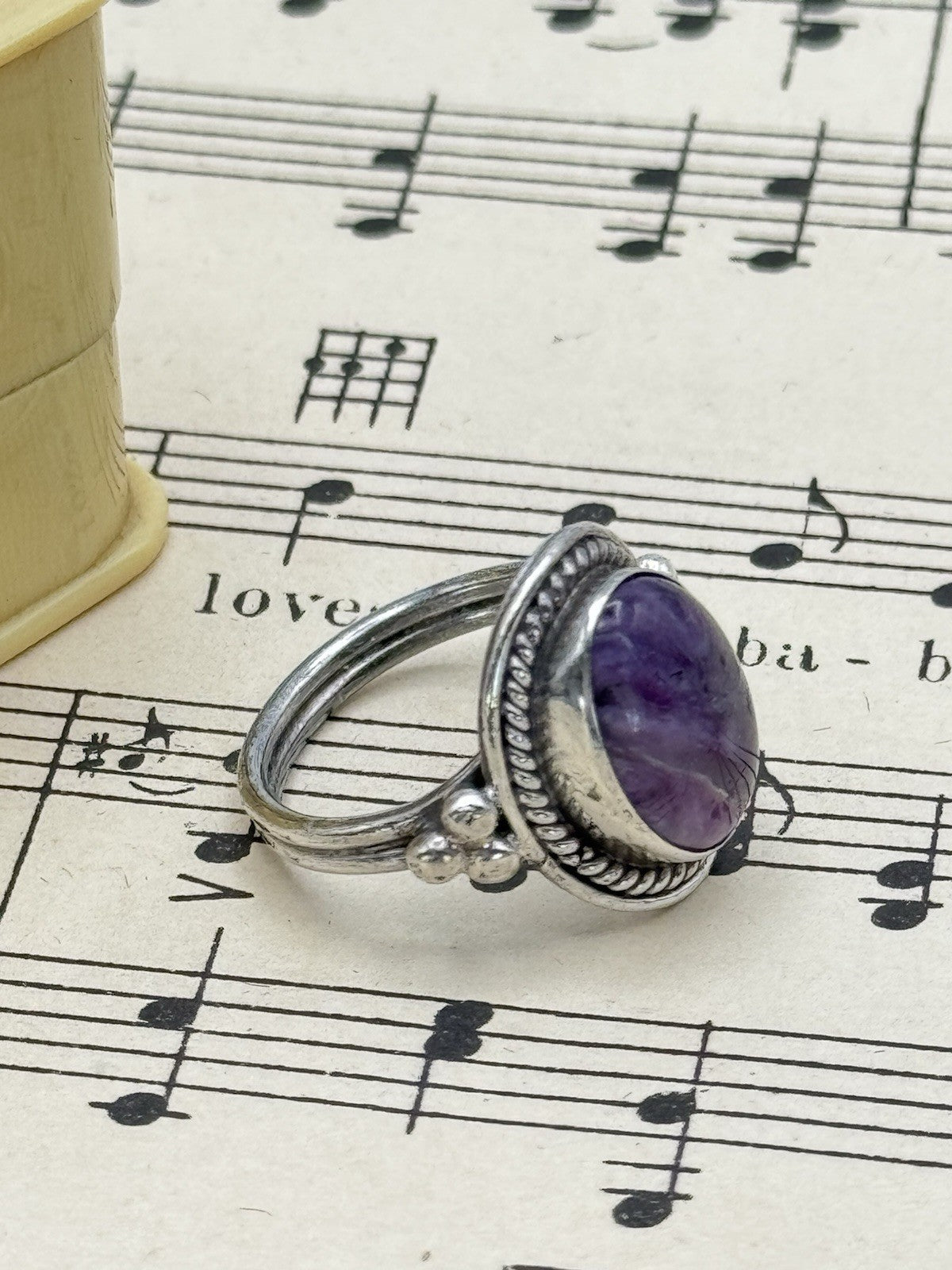 Vintage Amethyst Artisan 925 Sterling Ring Size 6.5