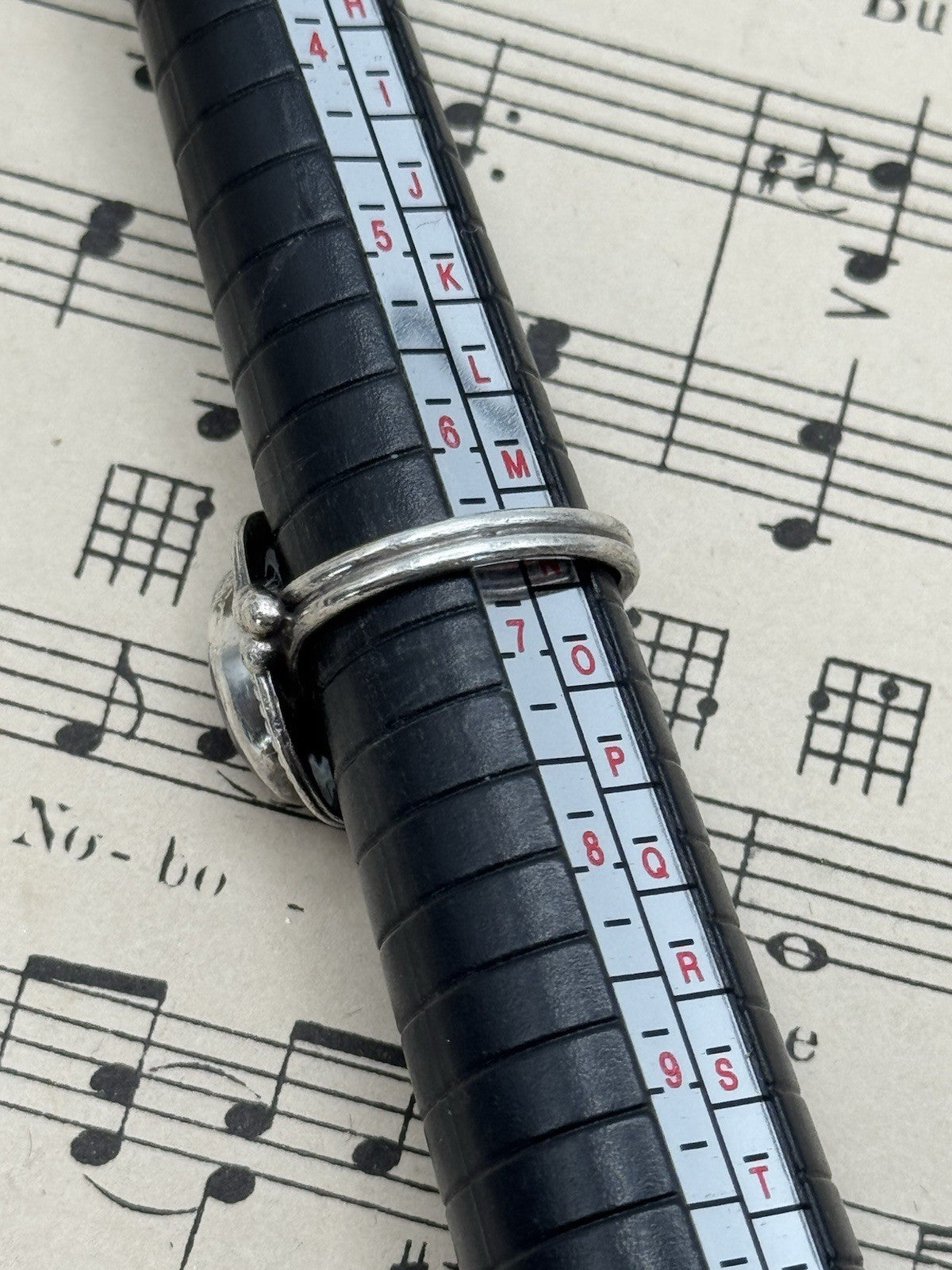 Vintage Amethyst Artisan 925 Sterling Ring Size 6.5