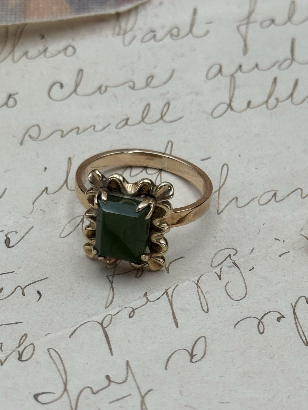 Vintage 14k Rose Gold Ring w/ Large Green Stone Size 6.25 ESTATE FIND