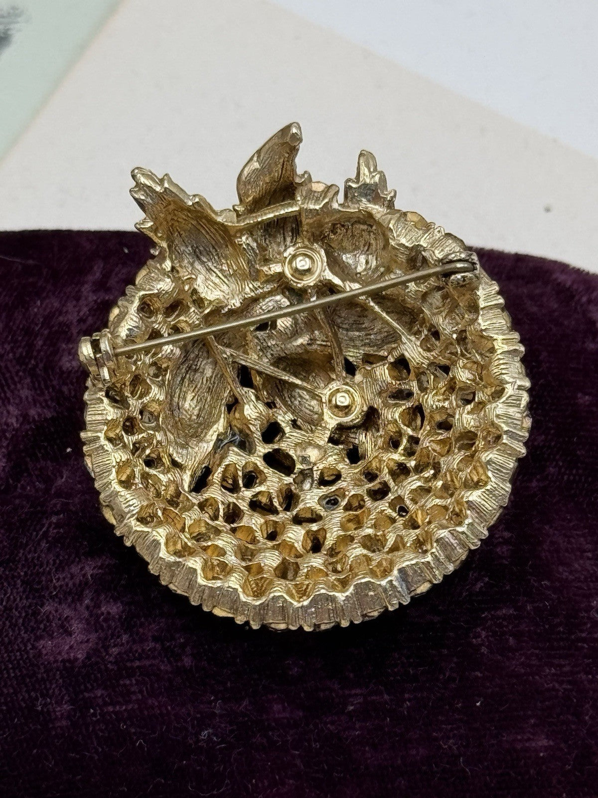 Vintage Goldtone & Rhinestone Leaf Brooch – 1.75” Round ESTATE FIND