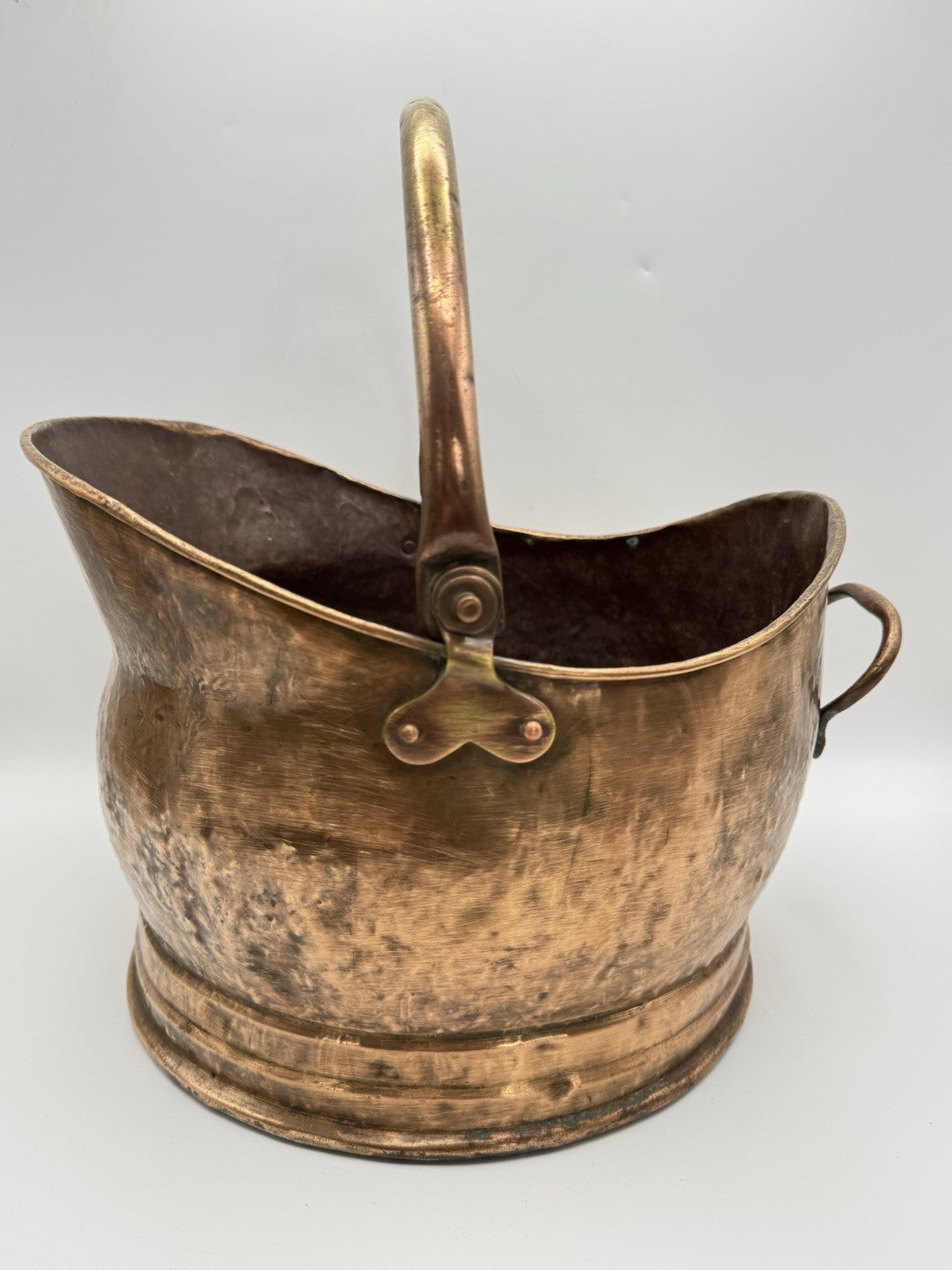 Antique English Copper Coal Scuttle Fireplace Log Bucket with Handle 15”