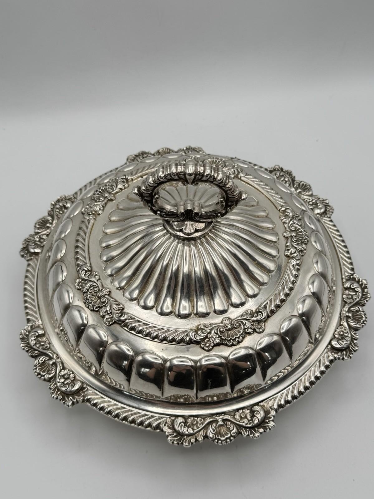 Antique Meriden Silver Soldered Covered Vegetable Dish 10” Eagle Mark