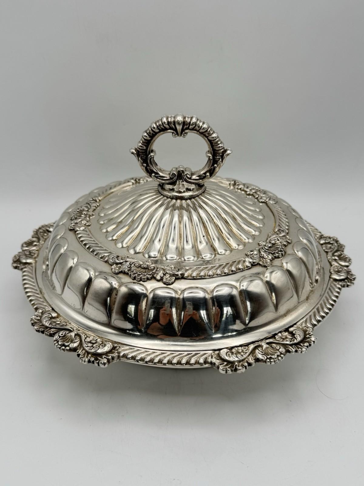 Antique Meriden Silver Soldered Covered Vegetable Dish 10” Eagle Mark