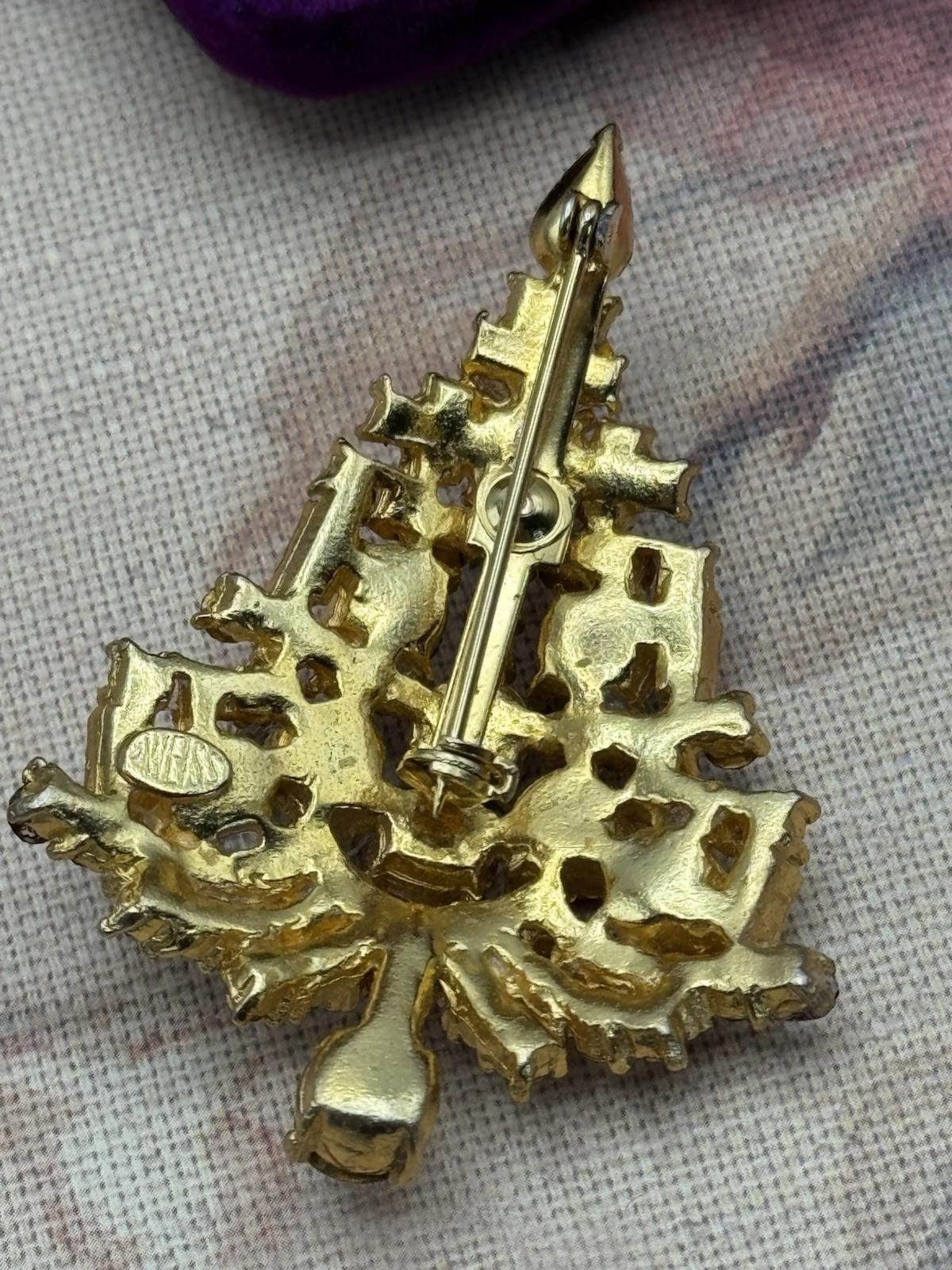 Vintage WEISS signed Christmas Tree Brooch 2.36” X 1.57”