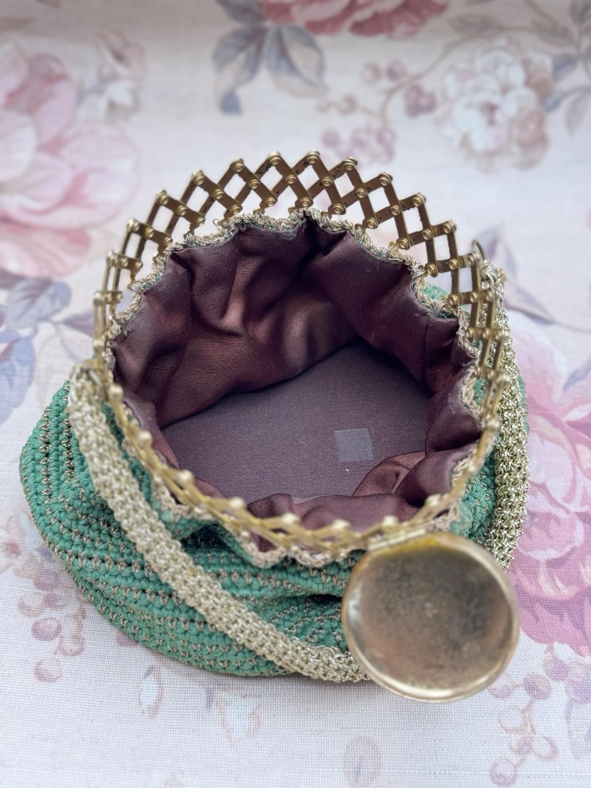 Vintage Green Crochet Evening Bag Reticule Expandable Brass Frame Satin Lined