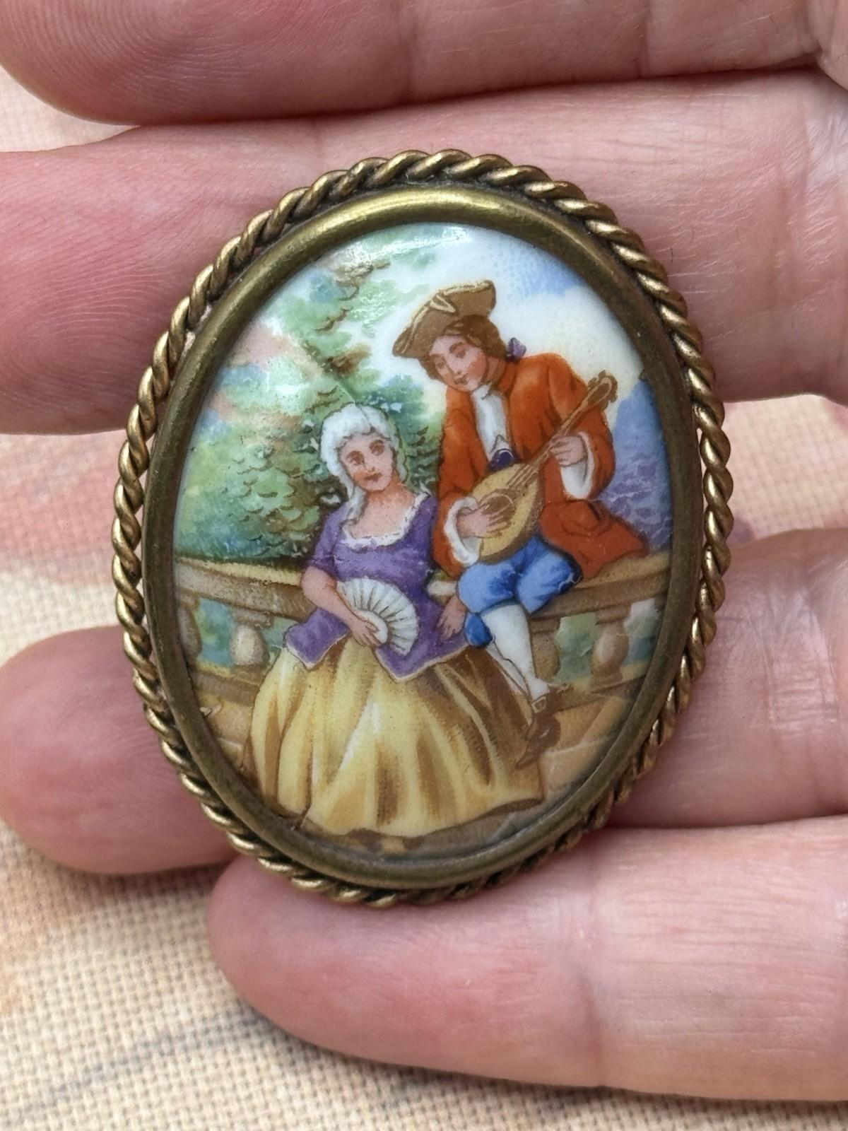 Vintage Limoges Brooch Courting Couple Porcelain Portrait France 1.77” x 1.38”