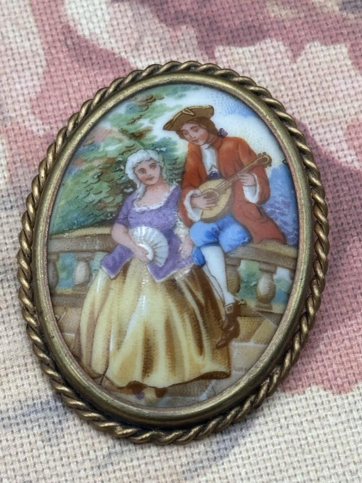 Vintage Limoges Brooch Courting Couple Porcelain Portrait France 1.77” x 1.38”