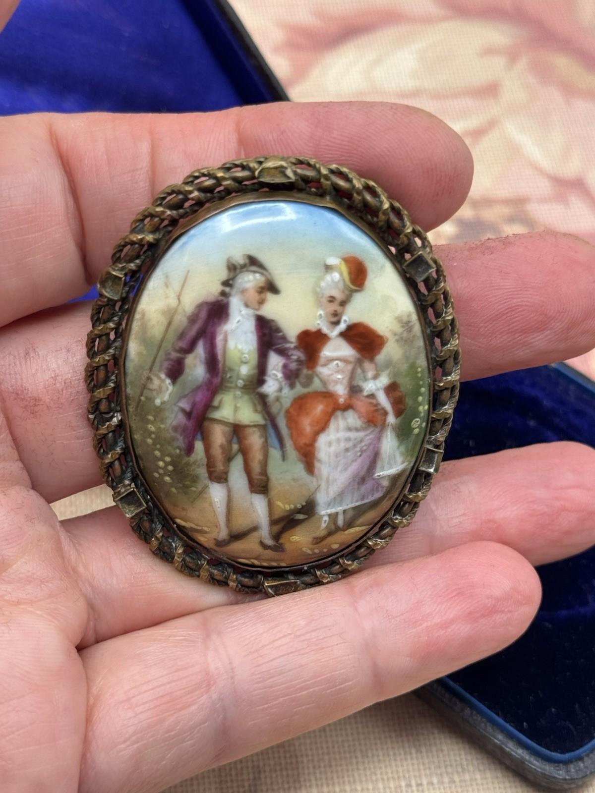Antique French Brooch Courting Couple Porcelain Plaque 2.16” x 1.77” c.1900