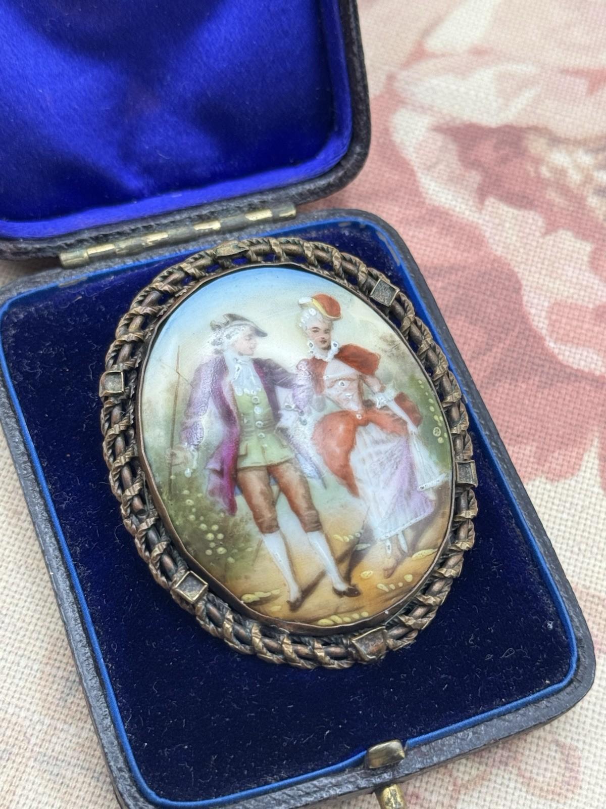 Antique French Brooch Courting Couple Porcelain Plaque 2.16” x 1.77” c.1900