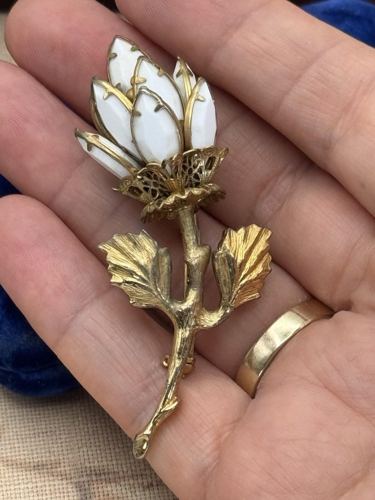 Vintage Brooch Milk Glass Flower Gold Tone Stem and Leaves 2.75” x 1.25”