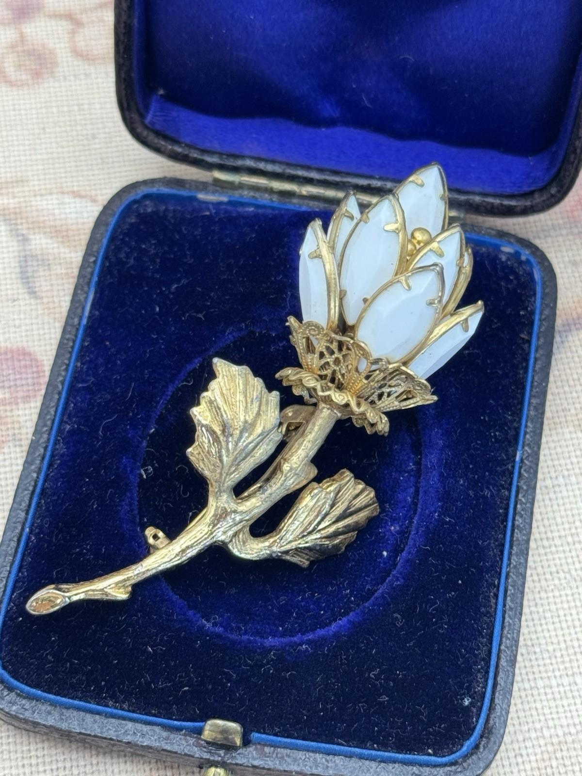 Vintage Brooch Milk Glass Flower Gold Tone Stem and Leaves 2.75” x 1.25”
