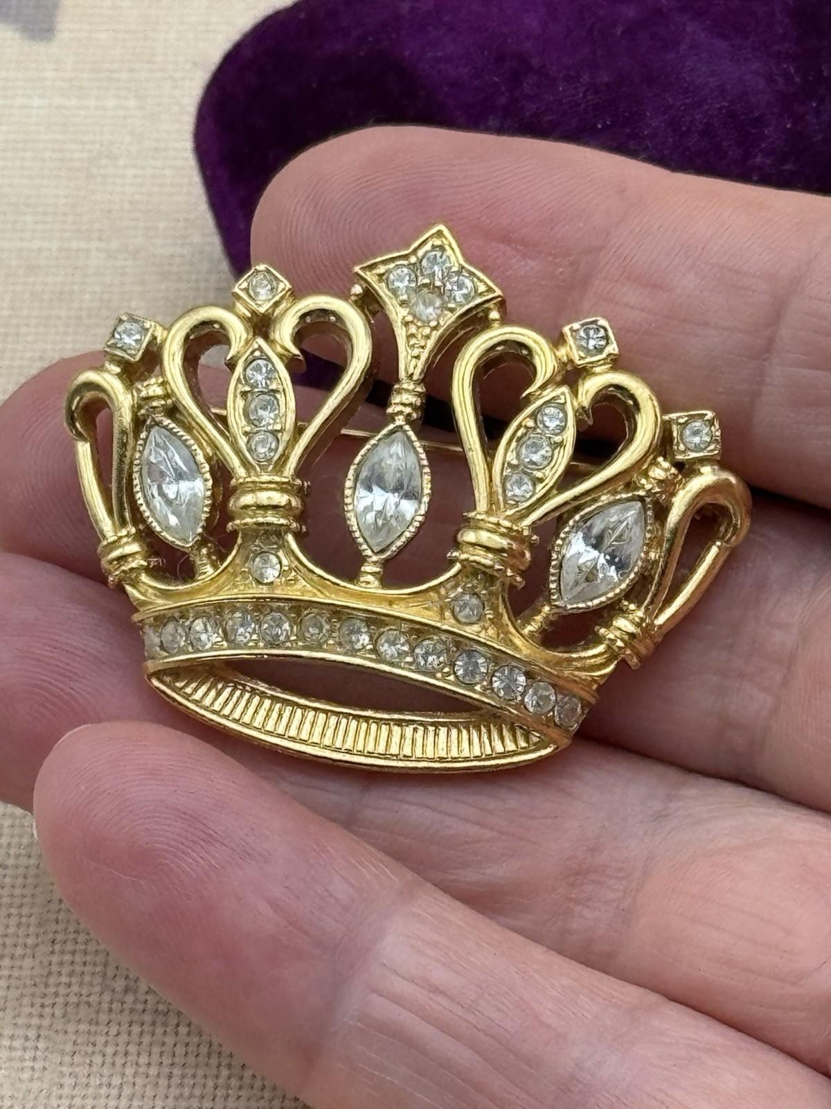 KJL for Avon Crown Brooch Goldtone Rhinestone Signed Vintage