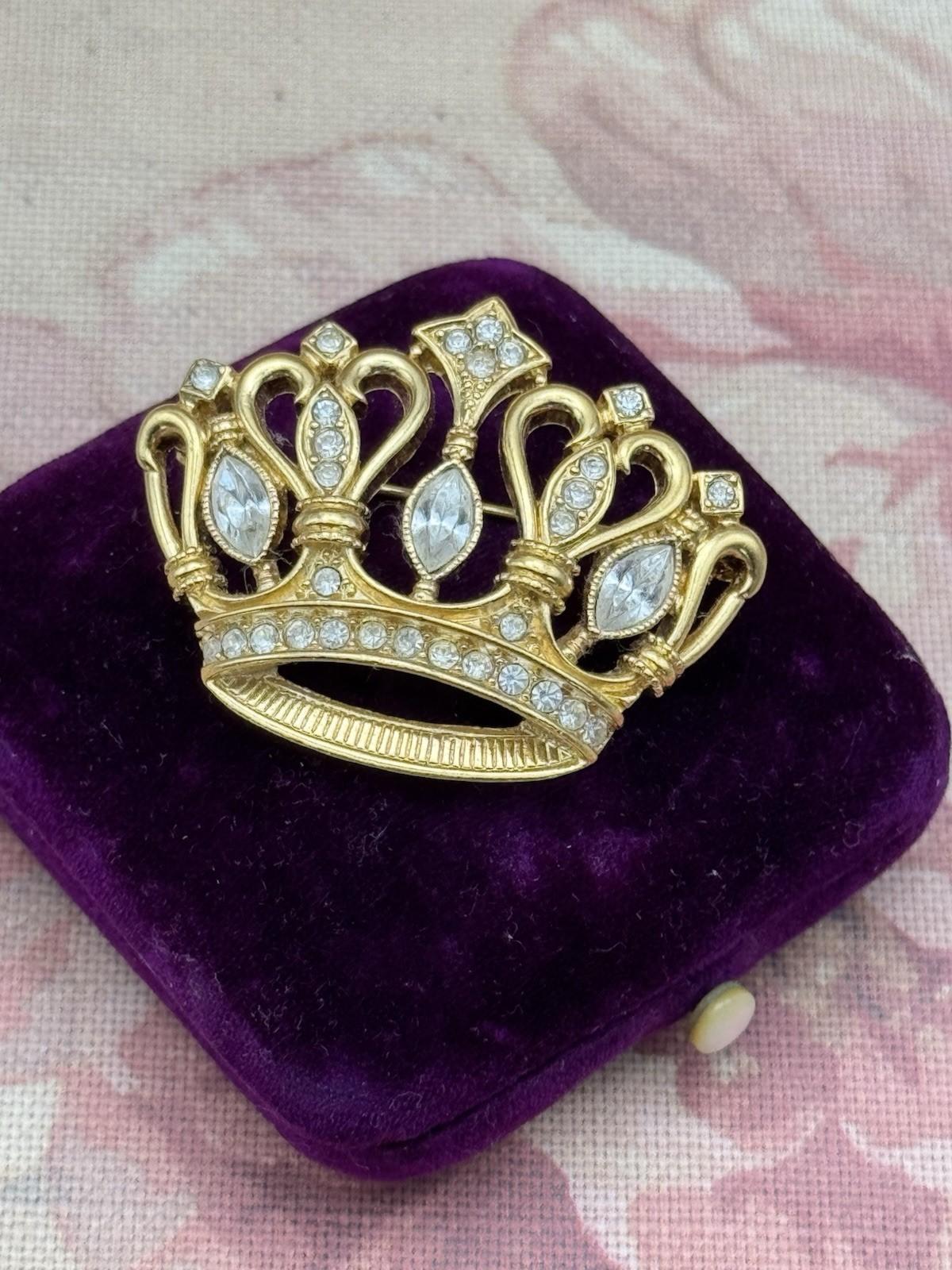 KJL for Avon Crown Brooch Goldtone Rhinestone Signed Vintage