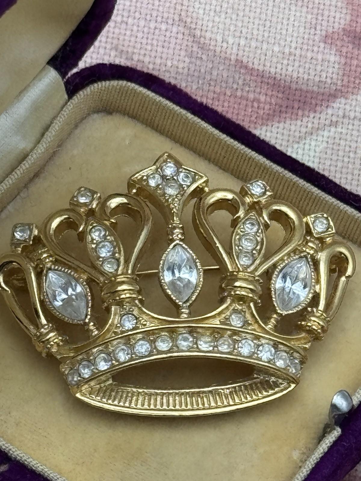 KJL for Avon Crown Brooch Goldtone Rhinestone Signed Vintage