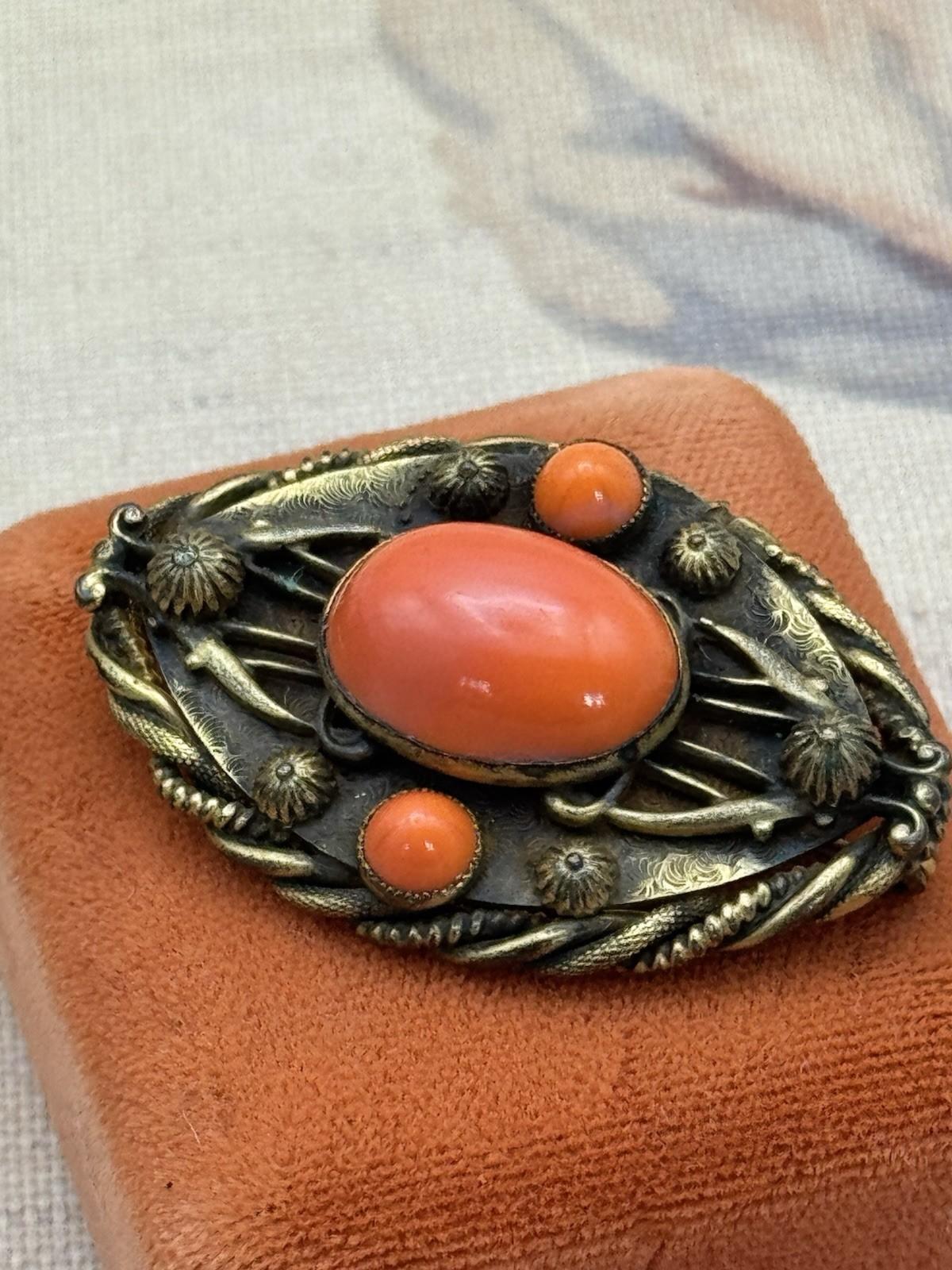 Vintage Brooch Orange Glass Cabochon Goldtone Rope Twist Frame 1930s