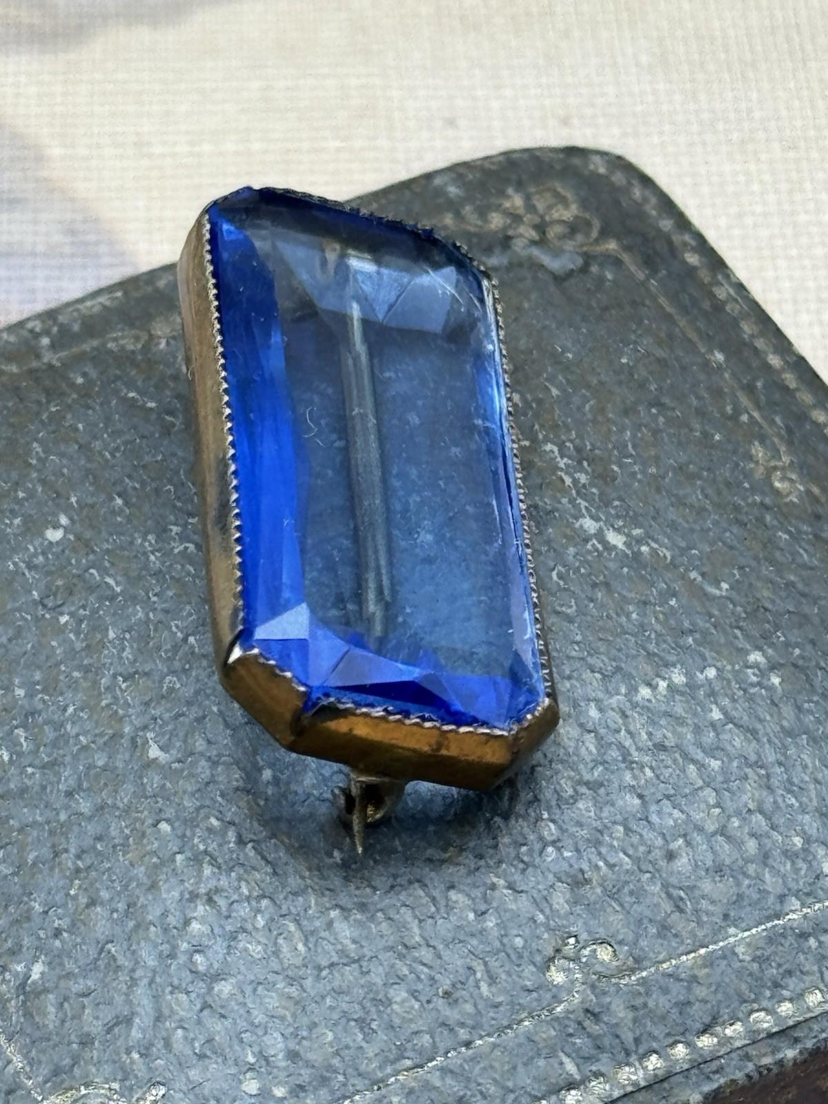 Antique Brooch Art Deco Style Blue Glass Bar Pin ca. 1.38” x 0.67”